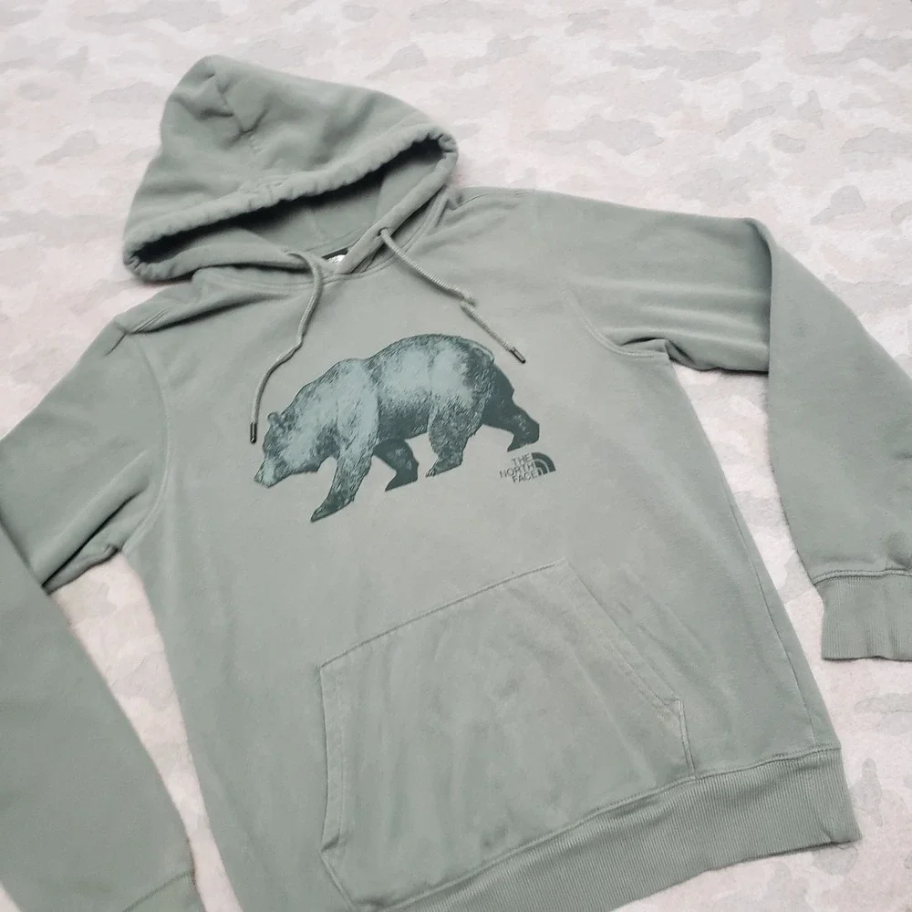 The North Face Sweatshirt Mens Small Green Pullover Hoodie Bear Nature Outdoors